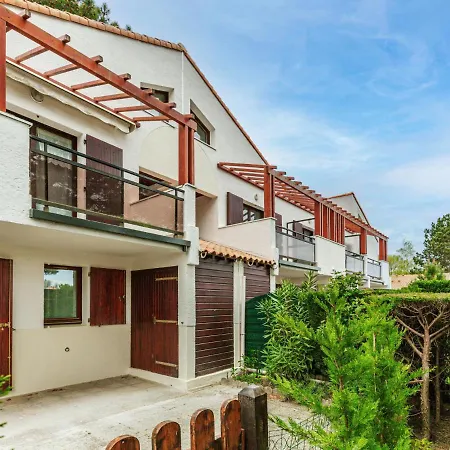 펜션 Hameau De Talaris-3 By Interhome *